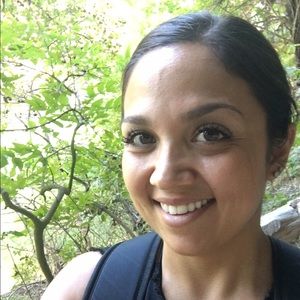 Meet your Posher, Roxanne