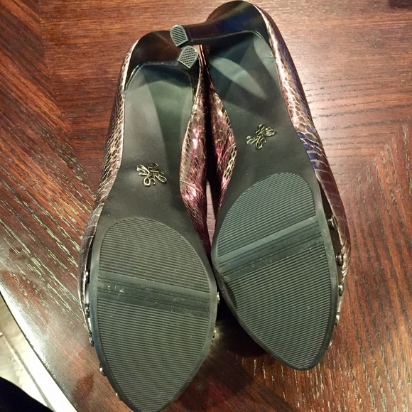 New Vera Wang Svkarina Silver Heels π  Size 8.5 - Picture 5 of 7