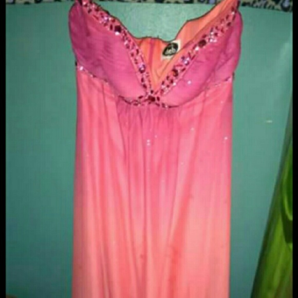 Dresses & Skirts - Prom dress