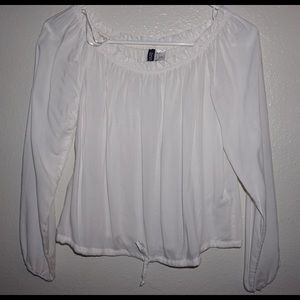 Cute white peasant crop top. Size 8. Never worn.