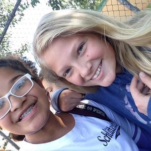 Meet your Posher, Cami