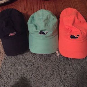 VINEYARD VINES CAPS