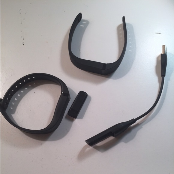 Fitbit Flex - Picture 1 of 4