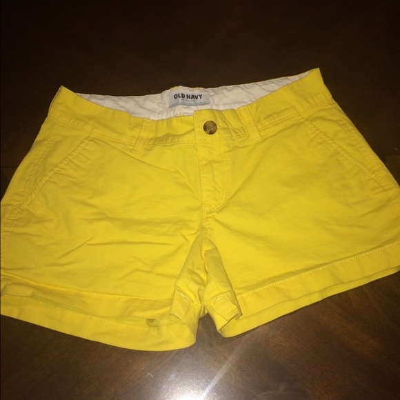 Old Navy yellow shorts