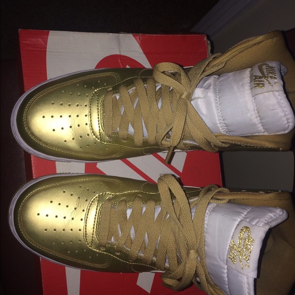 Nike Air Force One - Picture 2 of 4