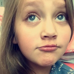 Meet your Posher, Layla