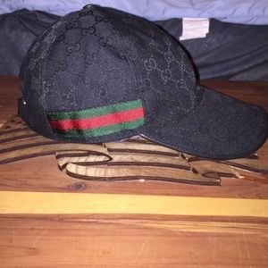 Original Gucci canvas baseball hat with Web