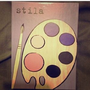 Stila eyeshadow palette