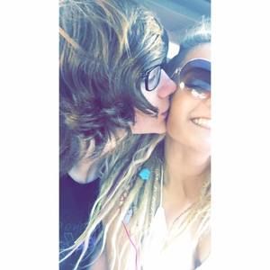 Meet your Posher, Cambria