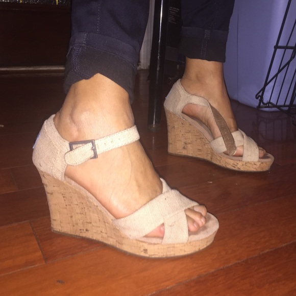 beige TOMS wedges