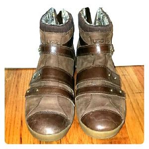 *Ugg* Loafer Booties