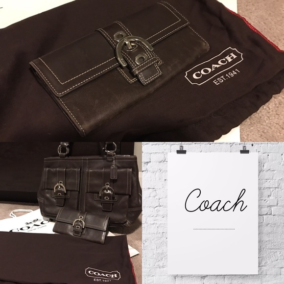 COACH accordion wallet - checkbook length - Picture 1 of 2