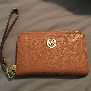 NWT MK "Fulton" Leather Large Phone Case Wallet