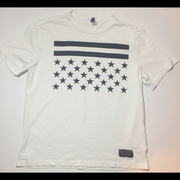 🎉🎉SOLD🎉🎉 H&M Divided White Graphic Tee- Shirt - Picture 1 of 3