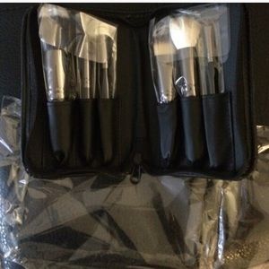 Morphe travel brush set