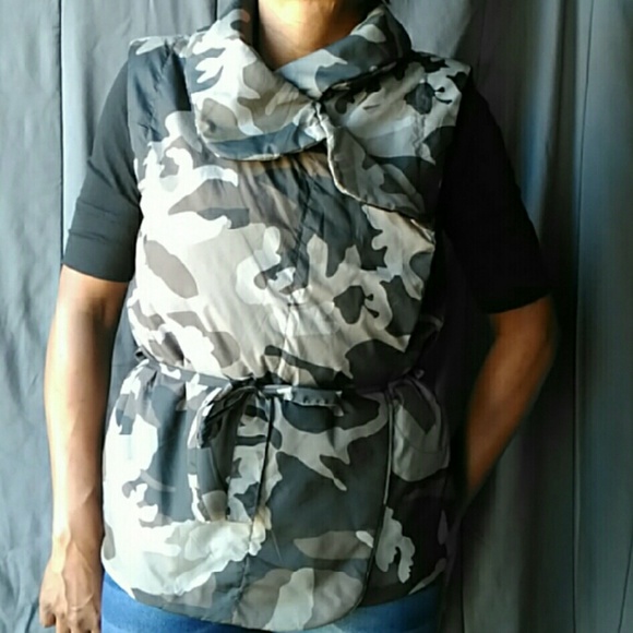 Grey Camouflage Vest  w/straps