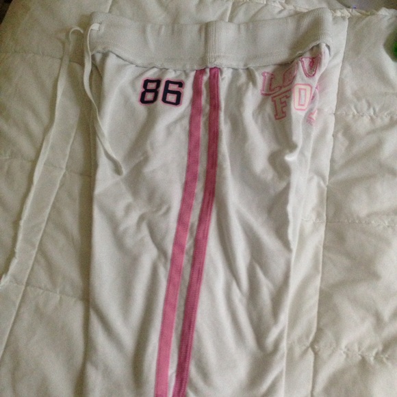 Pink Victoria Secret - Picture 3 of 4