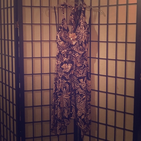 Ruby Roc brown/tan flowered halter dress. ❤️