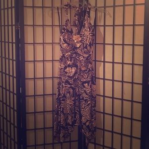 Ruby Roc brown/tan flowered halter dress. ❤️