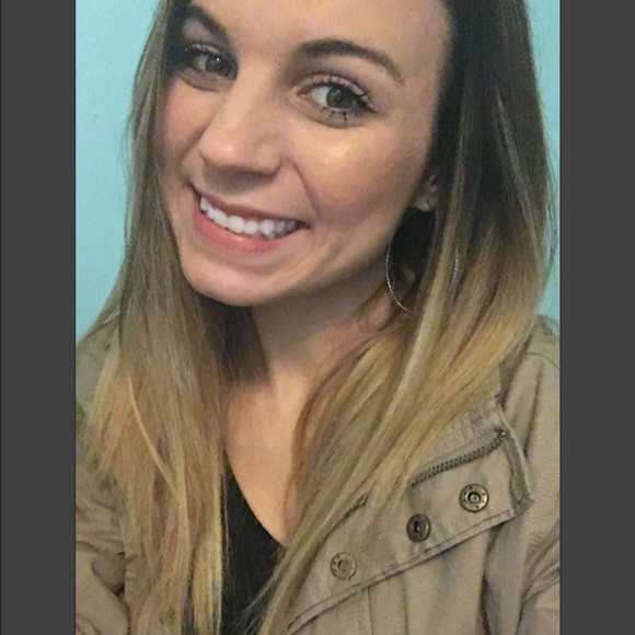Meet your Posher, Brianna