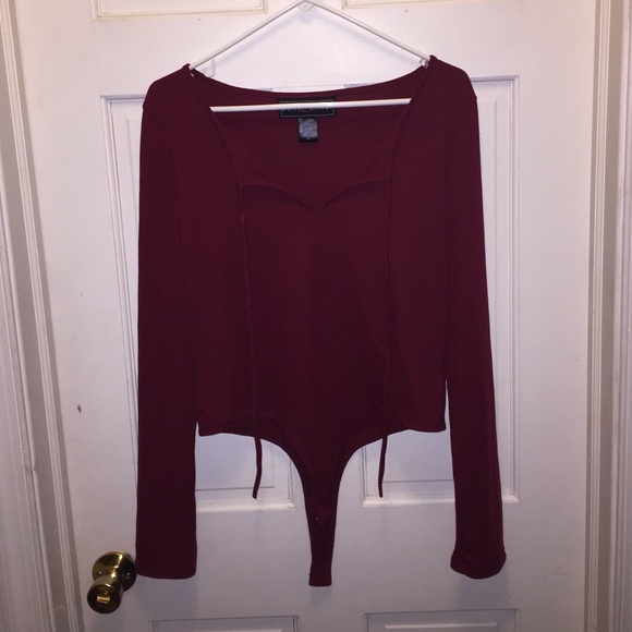 Scarlet Polly&Esther bodysuit