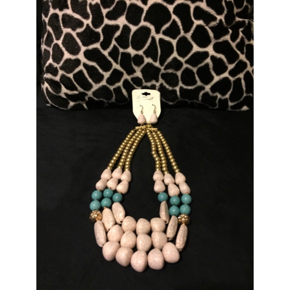Chunky Beaded Fashion Necklace + ER Set