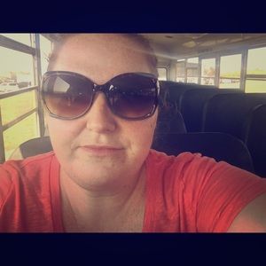 Meet your Posher, Suzanne