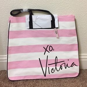 🎉SALE!!🎉Victoria's Secret tote bag