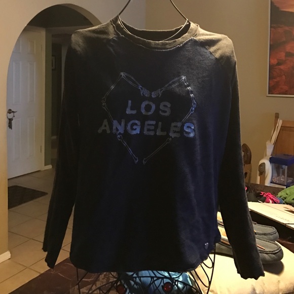 Kendall & Kylie long sleeve shirt !!!!👕