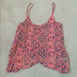 Wispy multicolored tank