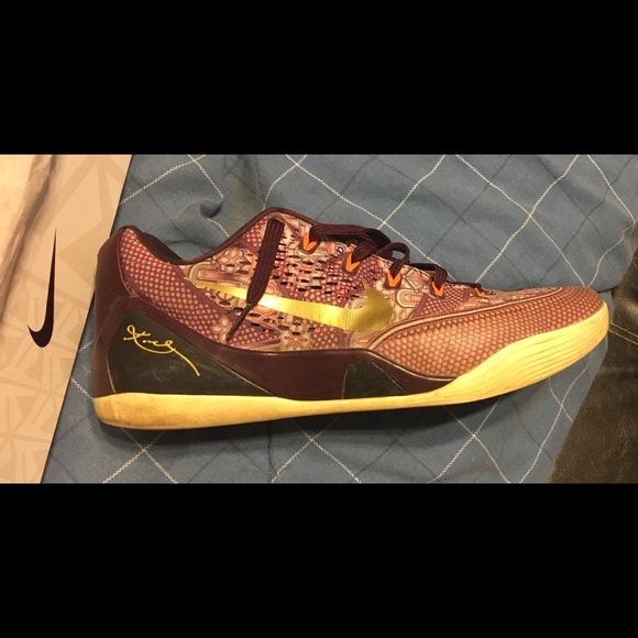 Kobe 9 floral