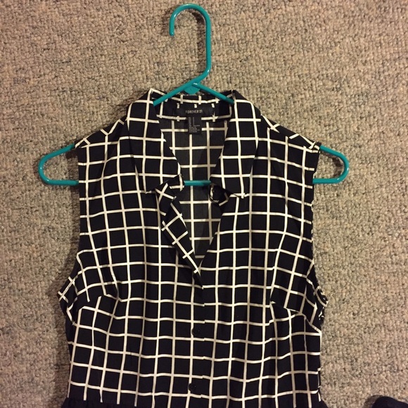 Collared Dress - Picture 2 of 2