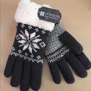 Soft winter gloves