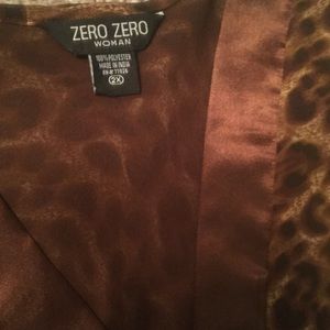 ZERO ZERO Woman Tops - Animal Print Tunic With Satin Trim ZERO ZERO Woman Tops - Animal Print Tunic With Satin Trim