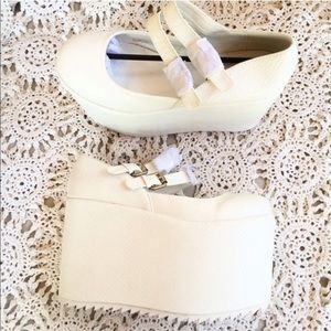 $TODAY ONLY SALE$ Ballerina platforms 💞