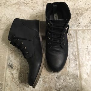 Steve Madden Boots