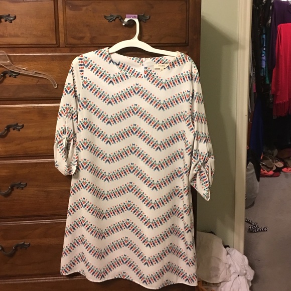 Dress - Picture 1 of 3