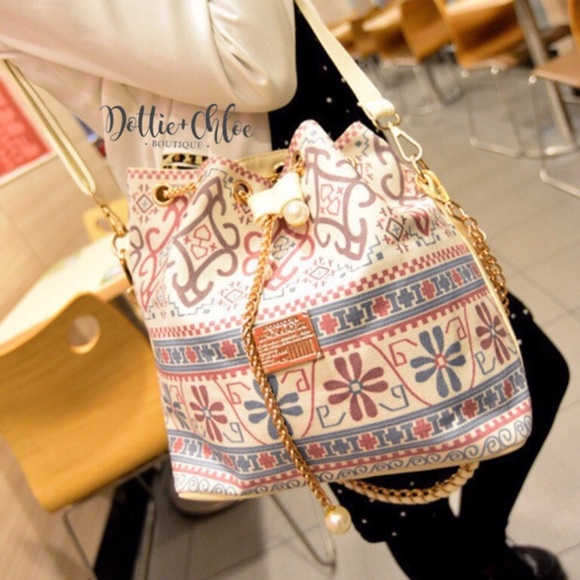 Tribal Print Bucket Tote Bag - Picture 4 of 4