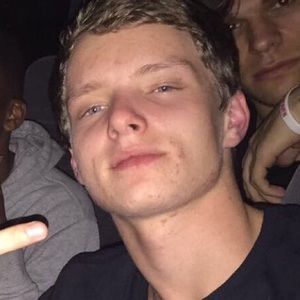 Meet your Posher, Charles