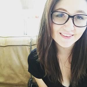 Meet your Posher, Courtney