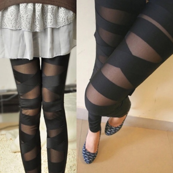 NWT Black Mesh Cut-Out Leggings - Picture 2 of 4