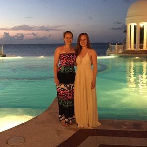 Meet your Posher, Christie