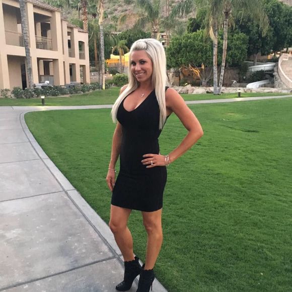 Meet your Posher, Niki