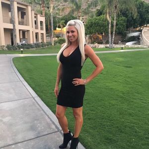 Meet your Posher, Niki