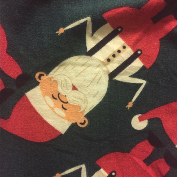 Lularoe Christmas Leggings size OS (2-12) 🎅🏻🎅🏻