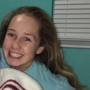 Meet your Posher, Avery