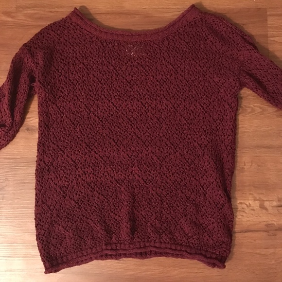 Maroon knit sweater