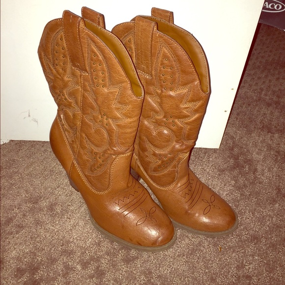 Women cowboy boots
