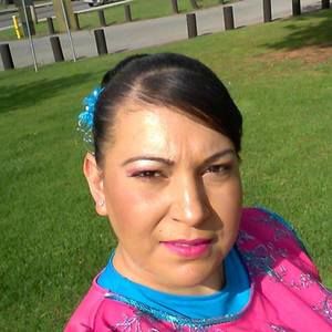 Meet your Posher, Camelia