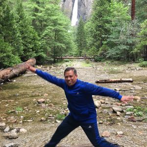 Meet your Posher, Efren